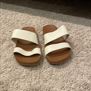 Reef Women's Tan and Cream Slide Sandals
